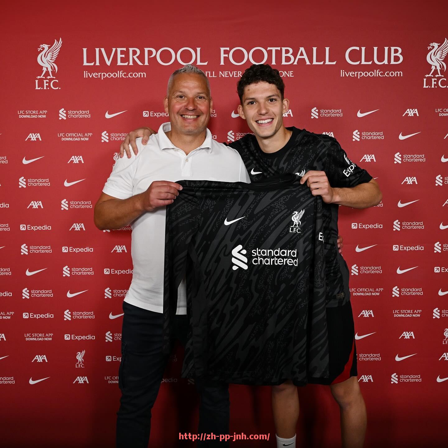 金年会-法甲2025赛季比赛时间与关键时刻统计全览