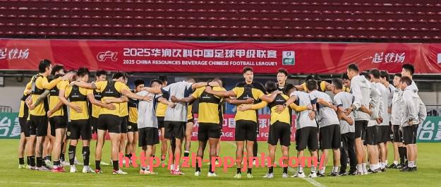 金年会-世俱杯历届金球奖得主回顾与点评：传奇球员荣耀瞬间汇总