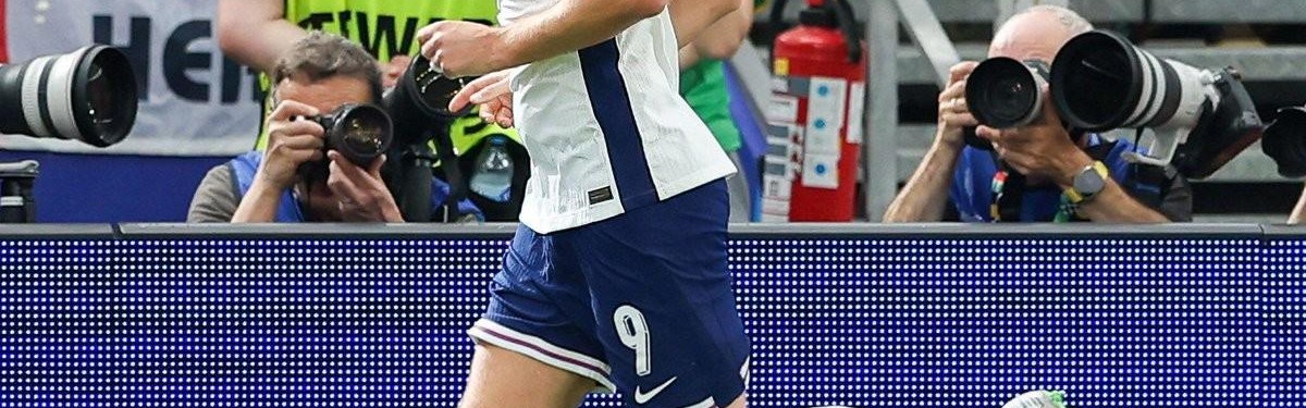 金年会-深蓝色足球队在英超中的代表球队及历史战绩